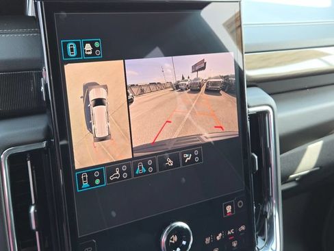 New 2026 GMC Yukon Elevation w/ Elevation Premium Package AWD/4WD image 13