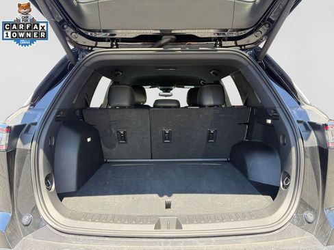 Used 2026 Chevrolet Equinox LT w/ Convenience Package II image 18