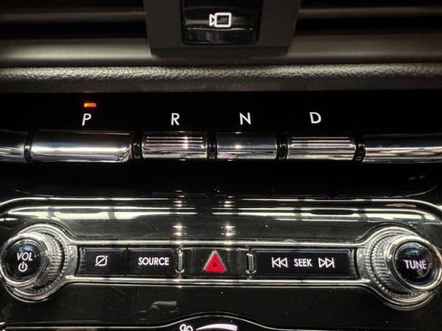 Used 2022 Lincoln Corsair AWD w/ Equipment Group 101A image 9