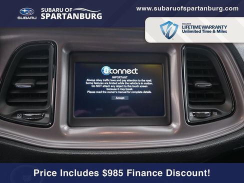 Used 2023 Dodge Challenger SXT image 10