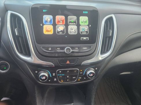 Used 2018 Chevrolet Equinox Premier AWD/4WD image 23