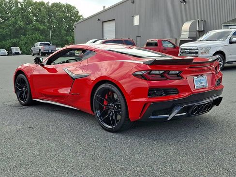 Used 2025 Chevrolet Corvette Z06 RWD image 4