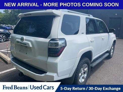 Used 2016 Toyota 4Runner SR5 AWD/4WD image 7