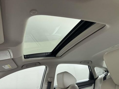 Used 2021 Honda Accord Touring image 32