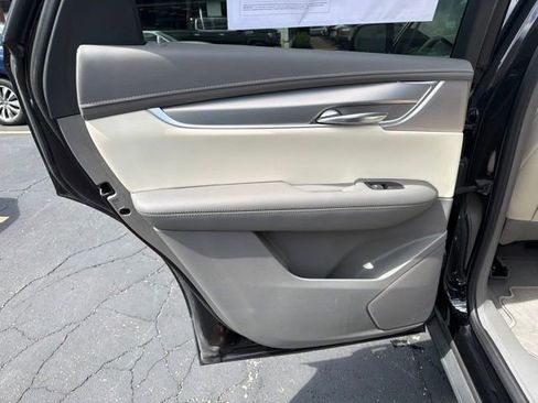 Used 2023 Cadillac XT5 Premium Luxury AWD/4WD image 13