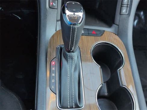 Used 2018 GMC Acadia SLE w/ Driver Alert Package I image 32