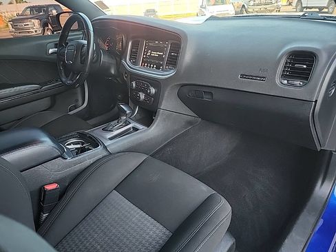 Used 2022 Dodge Charger R/T w/ Blacktop Package RWD image 30