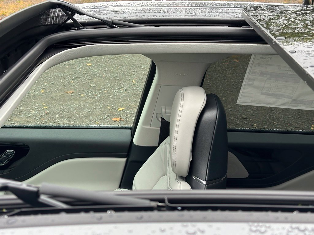 New 2027 Lincoln Aviator Reserve AWD/4WD image 6
