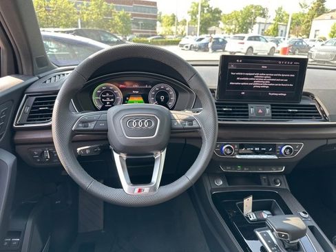 New 2025 Audi Q5 e Premium Plus image 14