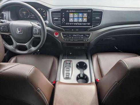 Certified 2024 Honda Ridgeline RTL image 17