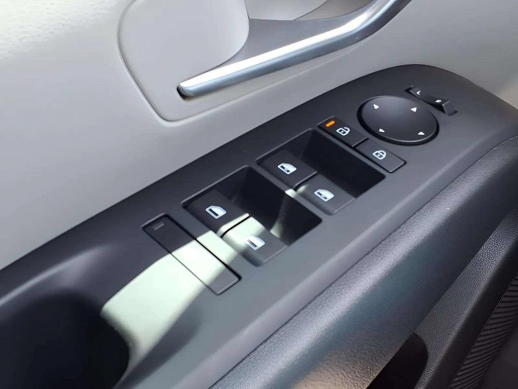 Used 2025 Hyundai Tucson SEL FWD image 13