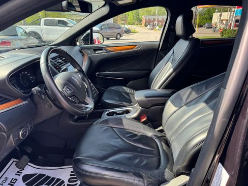 Used 2019 Lincoln MKC Reserve w/ MKC Climate Package image 22