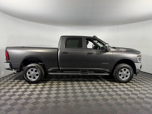 Used 2025 RAM 2500 Big Horn AWD/4WD image 7