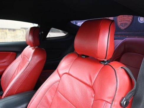 Used 2015 Ford Mustang Coupe image 21