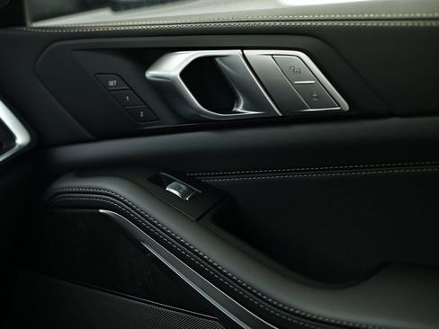 New 2026 BMW X7 xDrive40i w/ Premium Package image 41