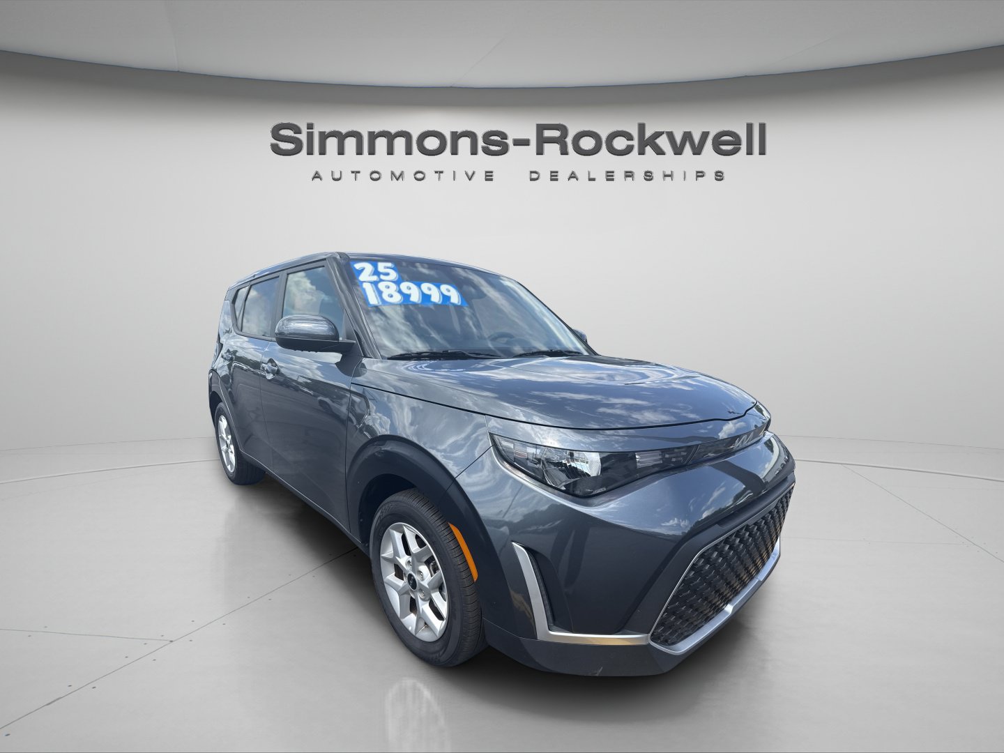 Used 2025 Kia Soul LX w/ LX Technology Package FWD image 5