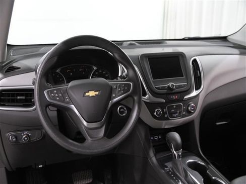 Certified 2022 Chevrolet Equinox LS w/ LS Convenience Package image 6