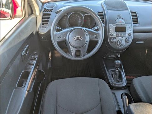 Used 2010 Kia Soul + w/ Audio Pkg image 8