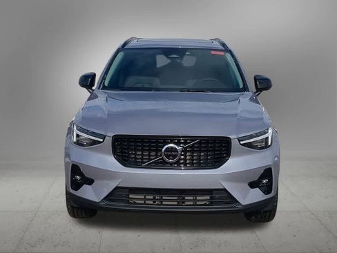 New 2026 Volvo XC40 B5 Plus w/ Protection Package Premier image 9