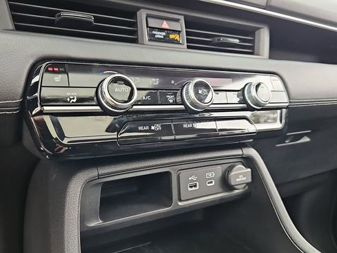 Used 2023 Honda Pilot Touring image 24