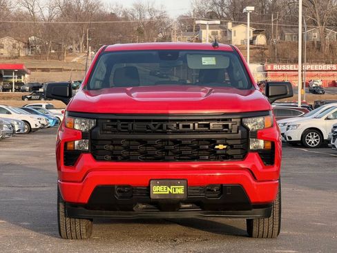 Used 2022 Chevrolet Silverado 1500 Custom AWD/4WD image 3
