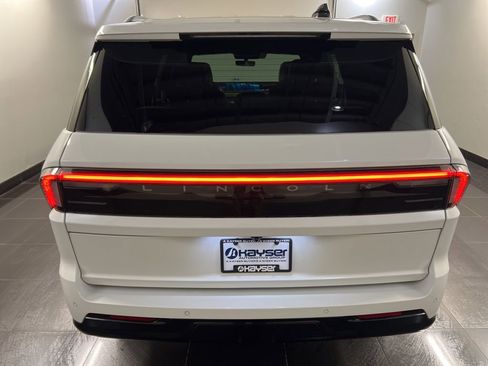 New 2026 Lincoln Navigator Black Label AWD/4WD image 5