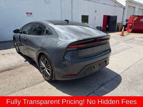 Used 2024 Toyota Prius XLE FWD image 6