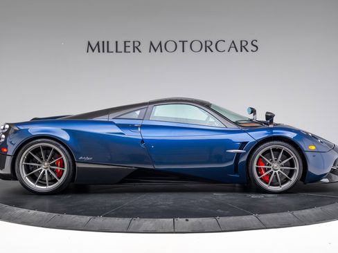 Used 2014 Pagani Huayra image 9