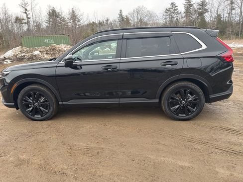 Used 2024 Honda CR-V Sport Touring image 9