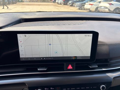Used 2026 Kia Carnival FWD image 20