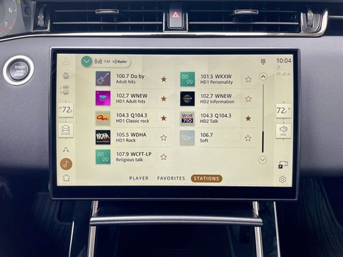 Certified 2024 Land Rover Range Rover Evoque Dynamic SE image 29