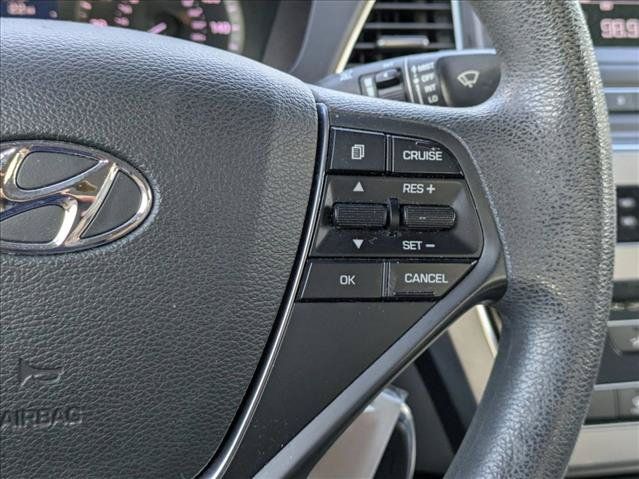 Used 2017 Hyundai Sonata SE FWD image 8