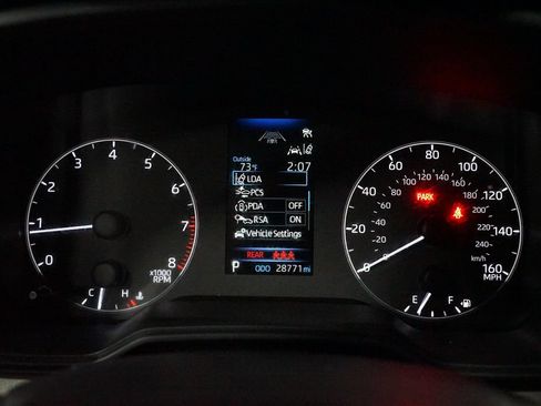 Certified 2025 Toyota Corolla LE FWD image 15