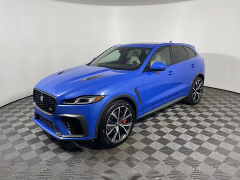 Used 2025 Jaguar F-PACE SVR 575 Edition AWD/4WD image 9