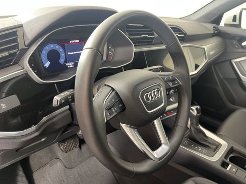 Used 2025 Audi Q3 2.0T Premium image 28