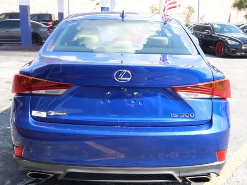 Used 2018 Lexus IS 300 RWD image 7