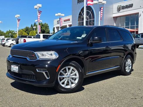 Certified 2022 Dodge Durango SXT RWD image 3