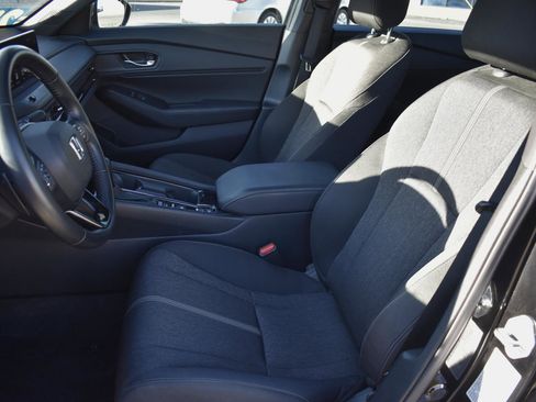 Used 2023 Honda Accord Sport image 18