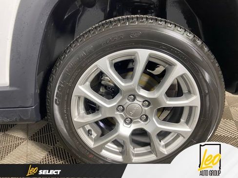 Used 2022 Jeep Compass Latitude AWD/4WD image 27