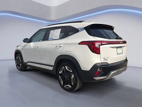 Used 2025 Kia Seltos SX w/ SX Sunroof Package AWD/4WD image 3