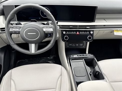 New 2026 Hyundai Tucson Limited image 23