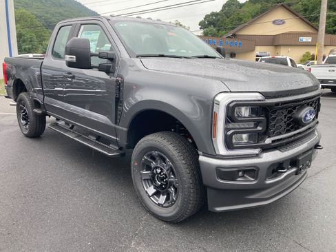 New 2026 Ford F250 XL w/ STX Appearance Package AWD/4WD image 4
