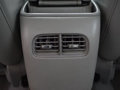 Used 2007 Buick Lucerne CXL FWD image 30