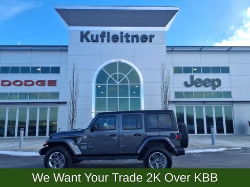 Used 2022 Jeep Wrangler Unlimited Sahara image 1