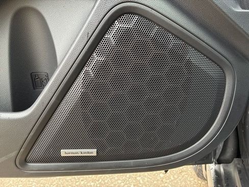 Used 2025 Subaru Outback Wilderness w/ Wilderness Package image 21