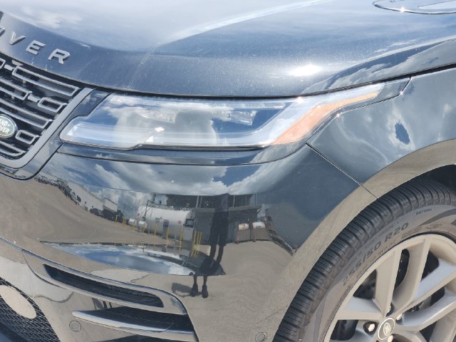 Used 2026 Land Rover Range Rover Velar Dynamic SE AWD/4WD image 9