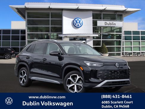 New 2026 Volkswagen Tiguan SE AWD/4WD image 1