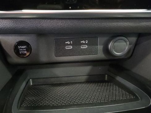 Used 2024 Nissan Rogue S AWD/4WD image 20