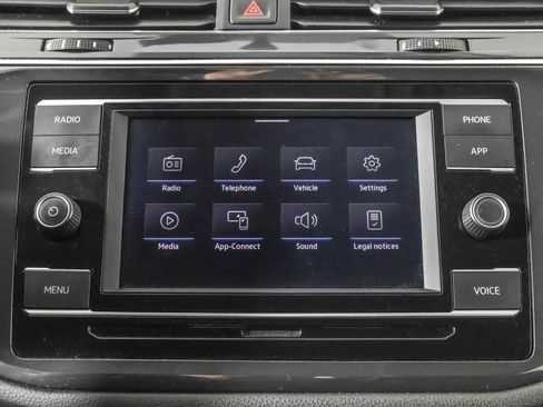 Used 2022 Volkswagen Tiguan S image 30