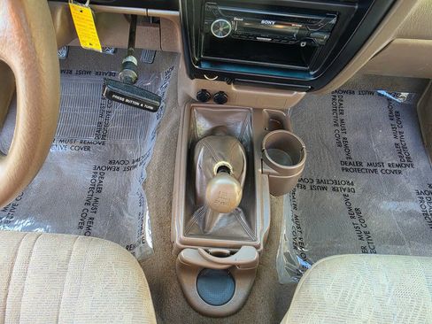 Used 2001 Toyota Tacoma 2WD Regular Cab image 37